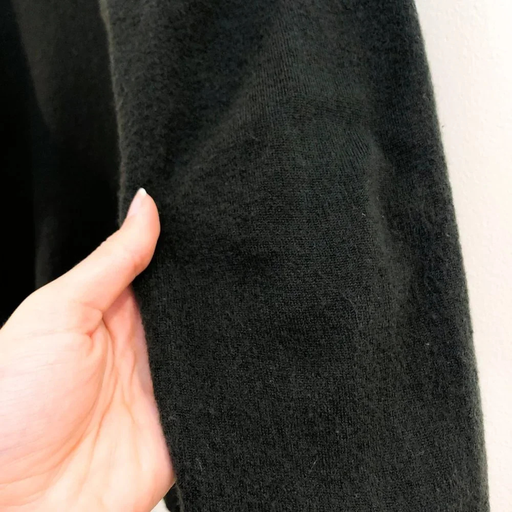 A.P.C. 100% Merino Wool Knit Crew Neck Green Distressed Crew Neck Sweater FLAWED - Picture 14 of 15
